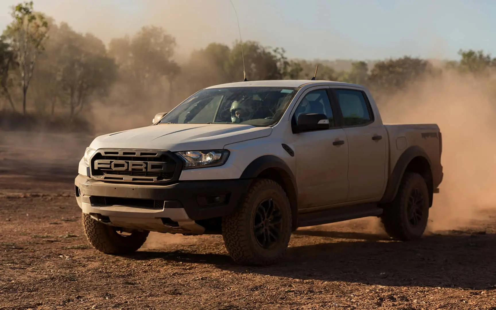 Camioneta Ford Ranger de M&M Transportes y Servicios